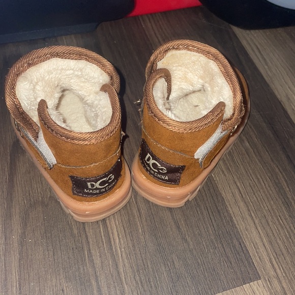 Fall boots TODDLER SZ 6 - Picture 2 of 3